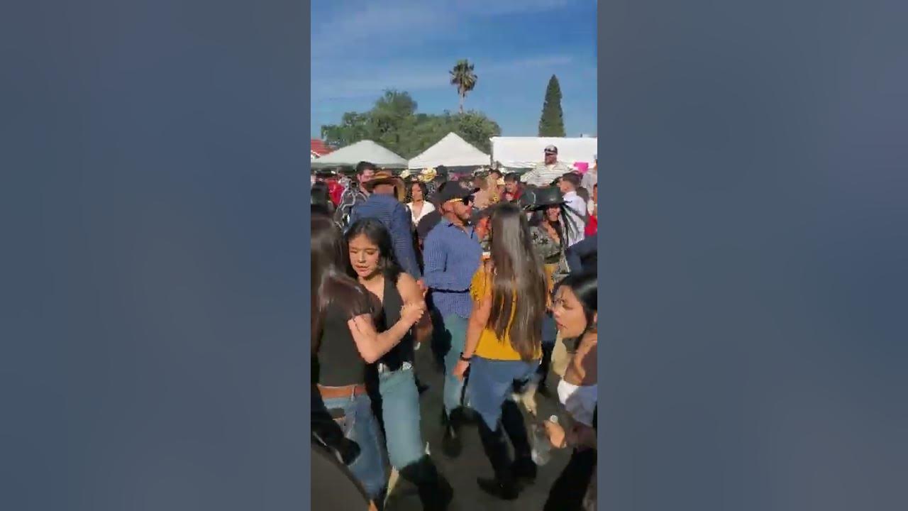 así estaba el ambiente en el jaripeo baile de antioch California YouTube