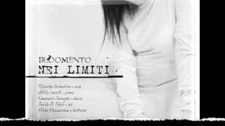 Bloomento performing It don't mean a thing - (Duke Ellington cover)