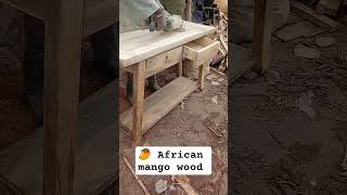 dense wood grain on this mango wood console table 🥭#consoletable  #palletsworks #mangowoof #decor