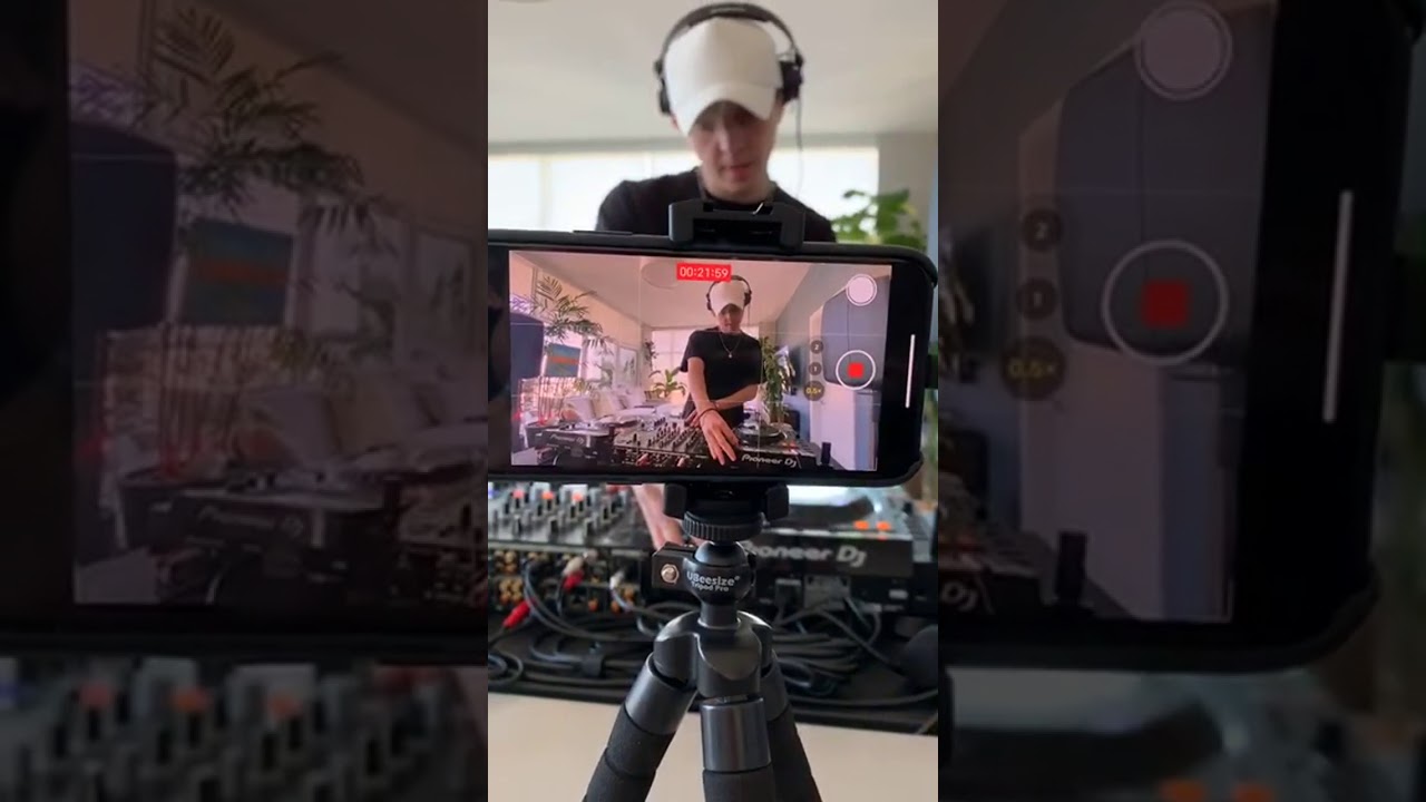 Noah Centineo Live Stream, April 24, 2020