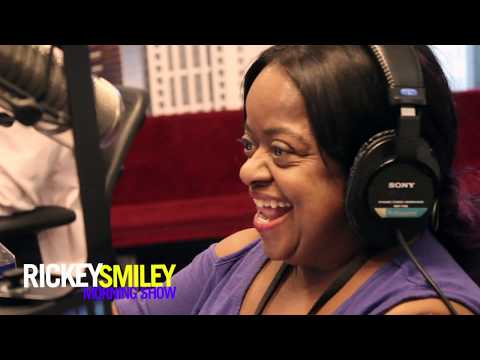 Juicy Sings Billie Eilish Song!