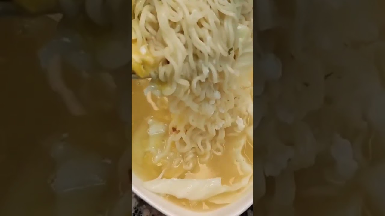 NOODLES OFW FOOD WITH NORE SEAWEED SHEETS