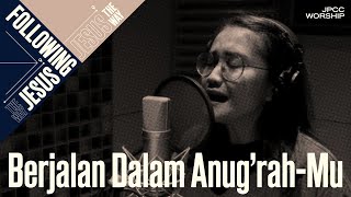 Download Lagu Berjalan Dalam Anug'rah-Mu (Official Lyric Video) - JPCC Worship MP3