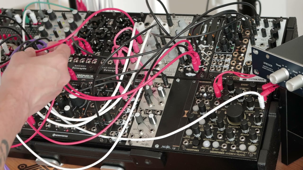 Shaping Techno Voices: Erica Synths Black VCO 2 + Hexinverter