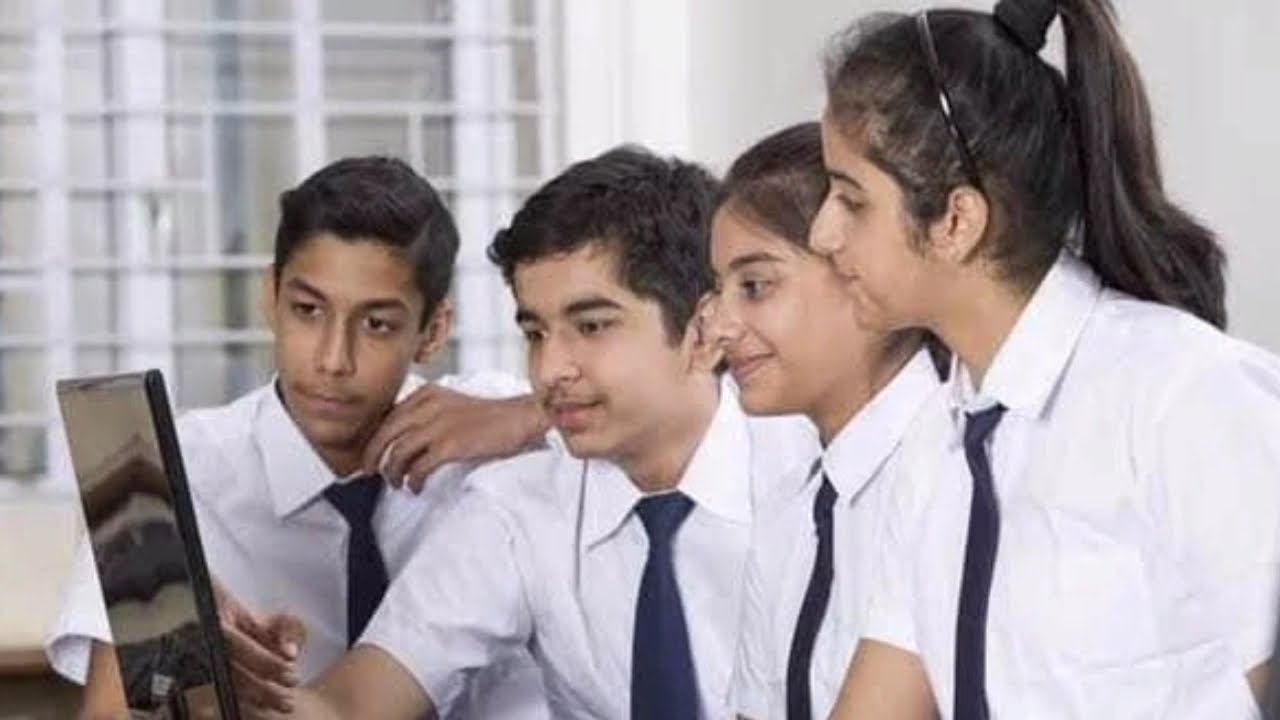 9th 11th Class Student Happy News||Matric Inter Exam Date Sheet 2021|School Again Closed News