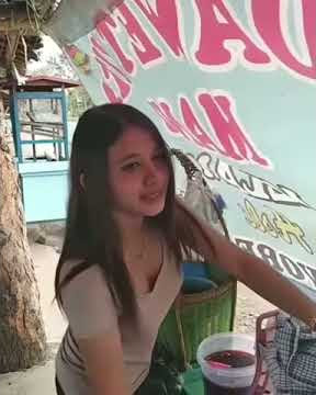 Cewek cantik jual cendol dawet
