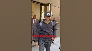 Method Man the Wu-Tang Clan rapper was spotted in NYC #fashion #popstarlife #methodman #hiphopking ￼