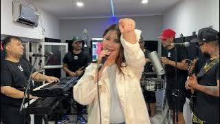 KAREN BRITOS - SESSION #2 ENGANCHADOS