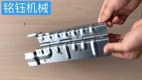 hinge for pallet collar