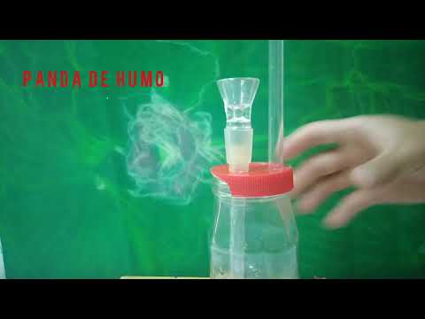 Video: Cómo hacer un bong de agua de vidrio: 10 pasos (con imágenes)