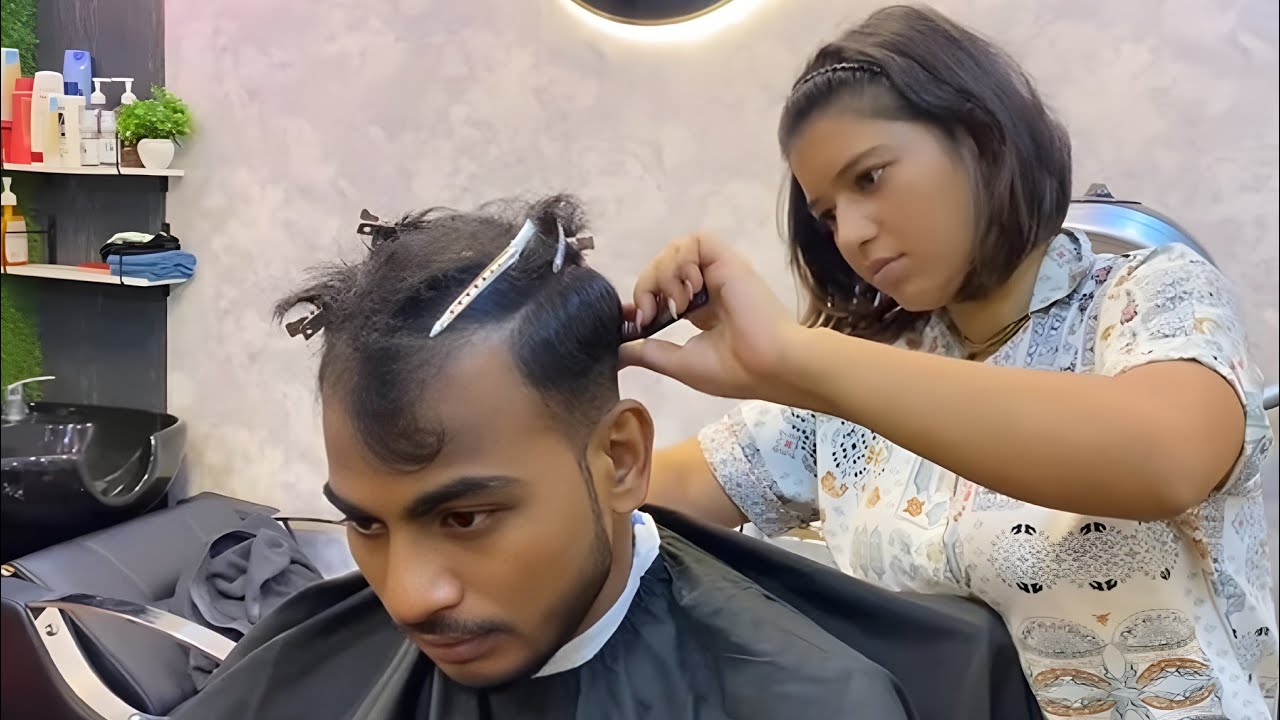 KOLKATA BEST FEMALE BARBER || GIRL BARBER || MISS BARBER HAIR & BEAUTY ZONE 