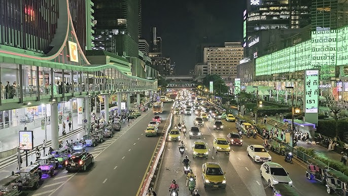 WALK AROUND in SAINT LOUIS BTS x CHONG NONSI BANGKOK, THAILAND