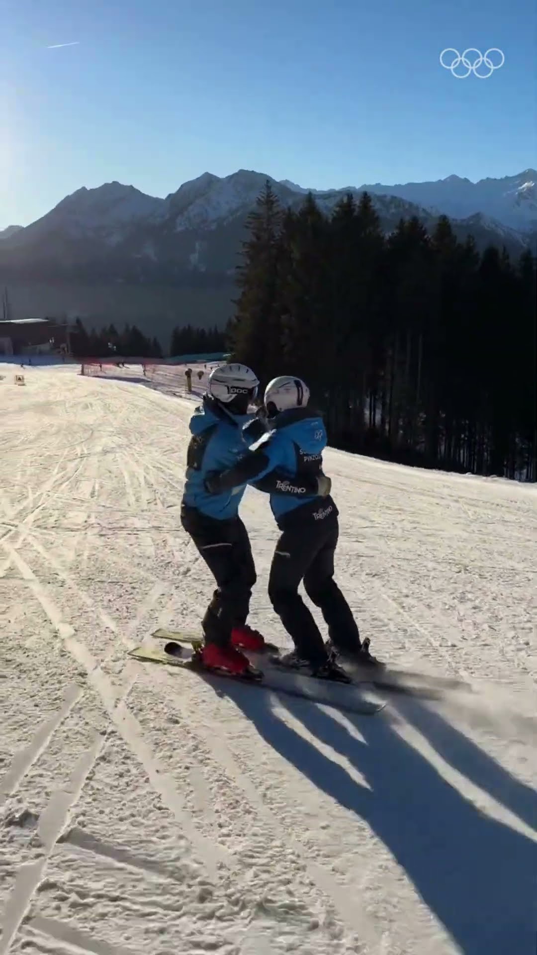 An Italian waltz on the Italian slopes. ?⛷️??