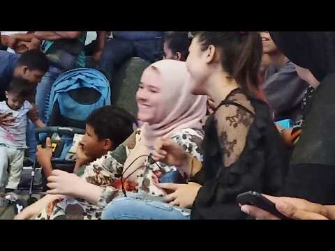 Mereka Terus Minta Uchop Nyanyi.... Gemuruh