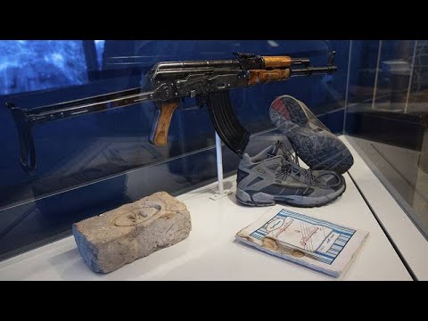 شاهد: من ضمنها بندقية بن لادن.. متحف للـ-سي آي أيه- يعرض تذكارات من أبرز عملياتها
 - 11:54-2022 / 9 / 25