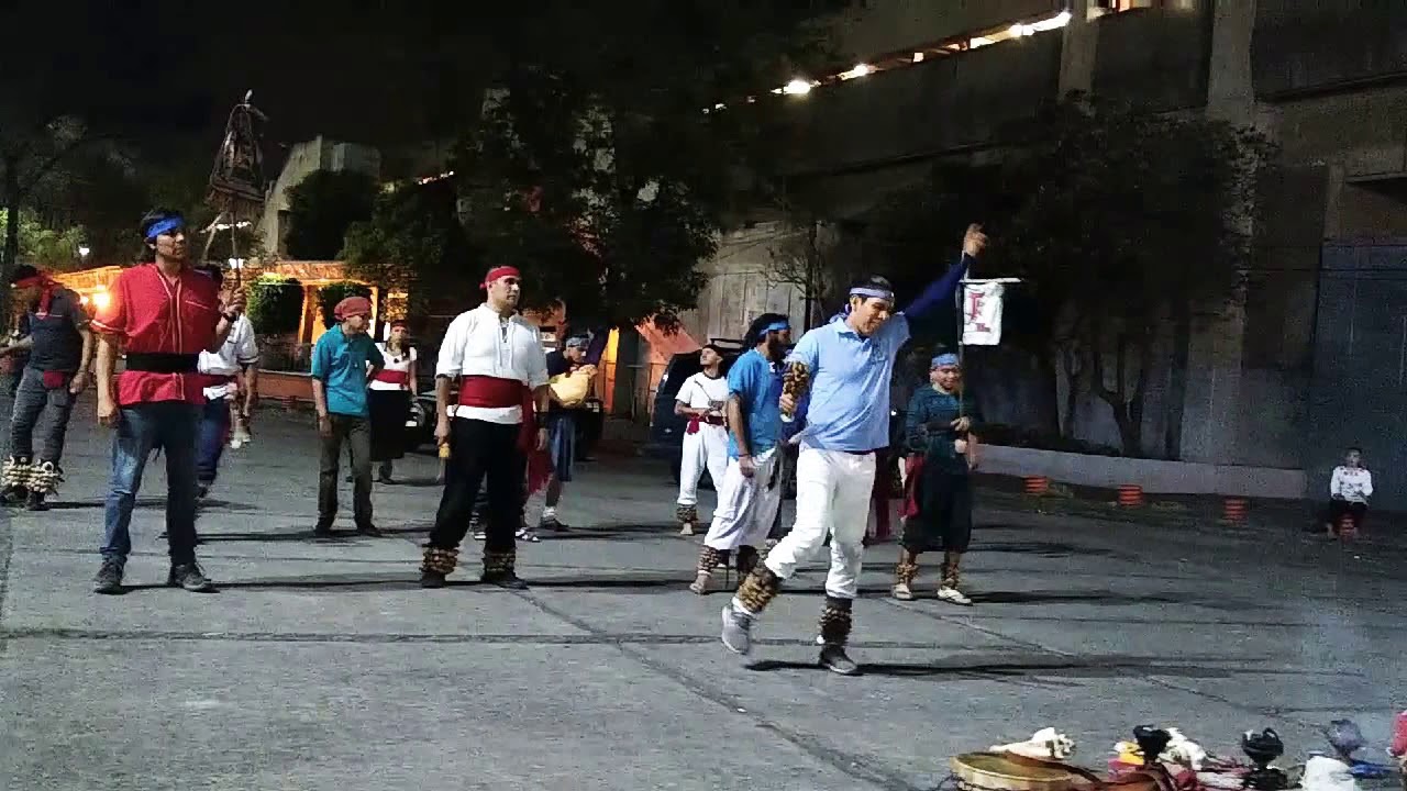 Danza Huitzilopochtli ceremonia de Toxcatl en velódromo con el Calpulli Yaoxochitl