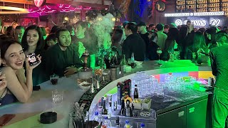 Kazakistan Gece hayatı Bla bla bar!