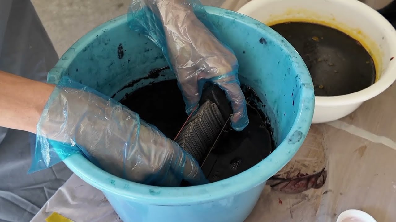 藤井絞祭りで雪花絞染め体験　