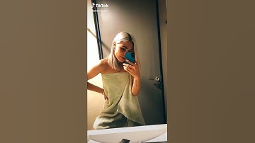 Thumbnail of Darían rojas se quita la ropa 🧡💛🤭🤩🤩🤒😷
