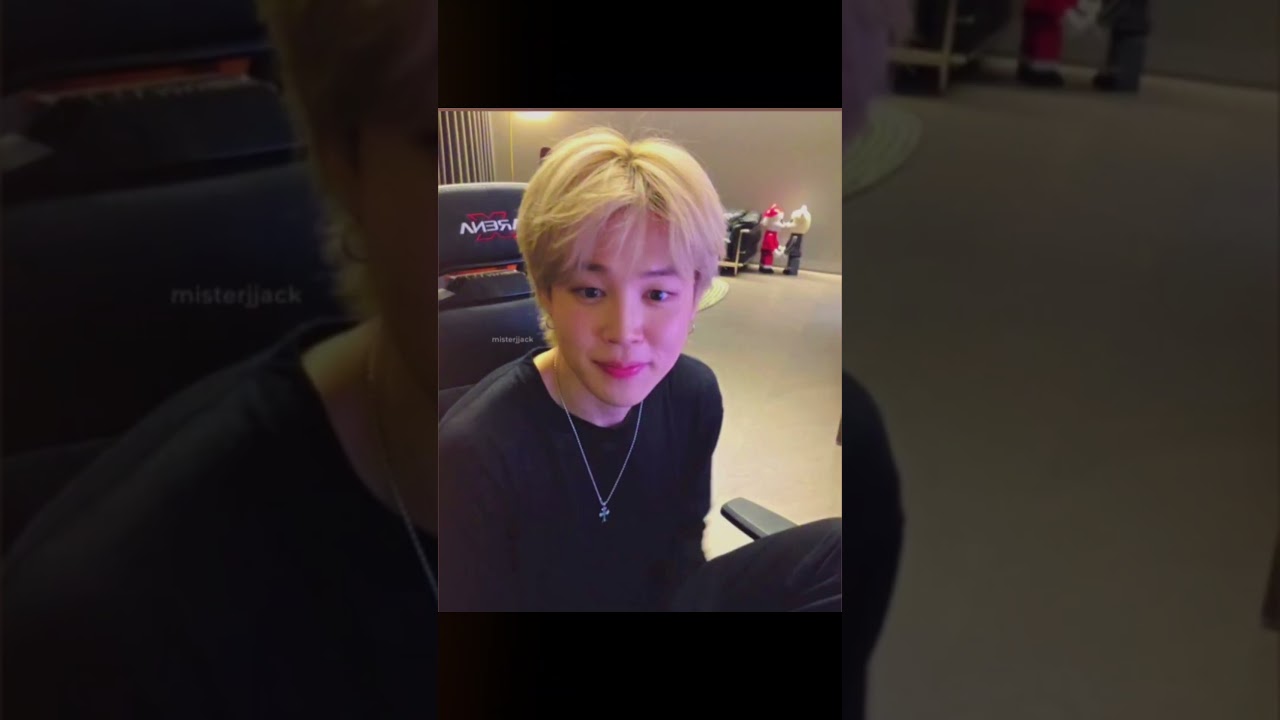 sorry the edit is not good it's 25anyways happy new year 🎊