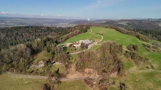 Heuberg (558 m) – Aussicht im Aargauer Jura, Schweiz | 4K Drone Video