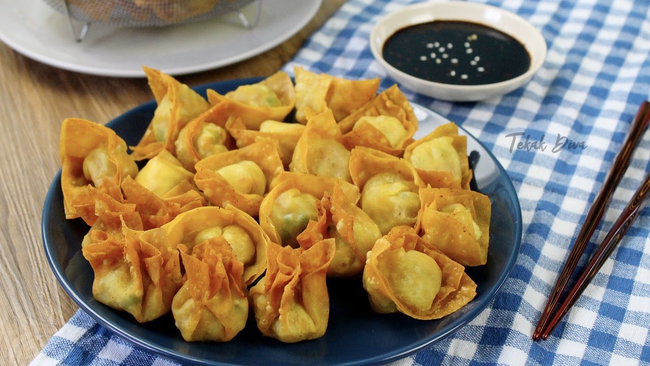 Wantan Goreng Pencicah Kicap Manis Pedas Fried Wontons Sweet Spicy Soy Sauce Youtube