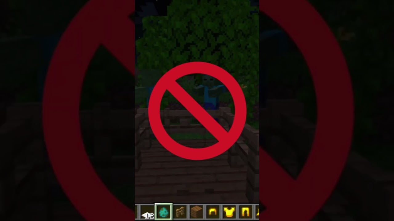 Keep away the zombies🤯🔥 #shorts #minecraft