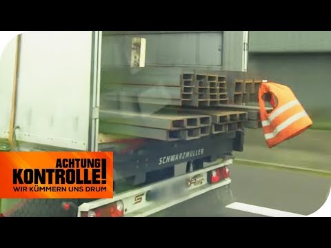 LKW hat Überbreite durch geöffnete Türen: Darf er weiterfahren? | Achtung Kontrolle | kabel eins