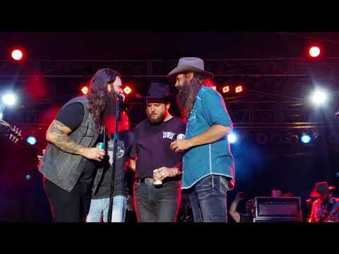 Cody Jinks joined by Whitey Morgan,Paul Cathen & Ward Davis - Cast No Stones (chorus only) 7/21/18