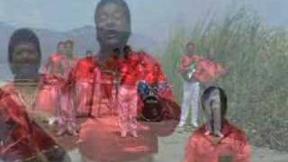 Video thumbnail of "Grupo Caribe - Cuatro Rosas"