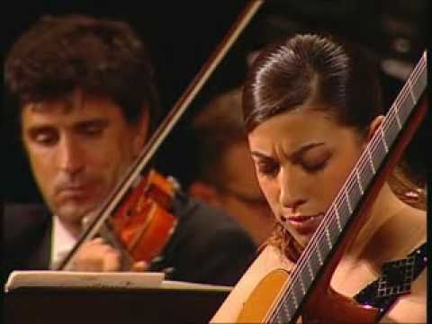 Gaëlle Solal plays Tedesco's concerto in D (2º mvt).mov