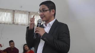 Download lagu Pasha Ungu Nyanyi di Gereja Palu Pasha Ungu Nyanyi di Gereja Palu