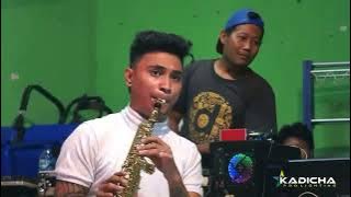 Koi Aur Zindagi Cover Renita Group