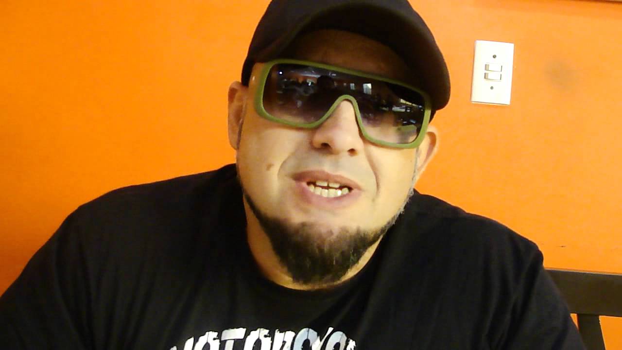 Digão (Raimundos) faz vídeo e convida fãs para show em Picos - YouTube