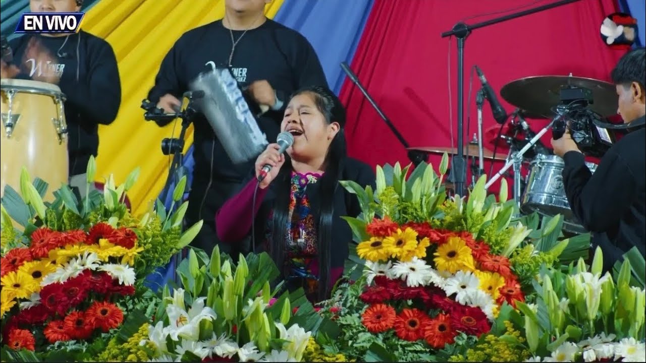 Lea Cristina = preciosa sangre ( en vivo )