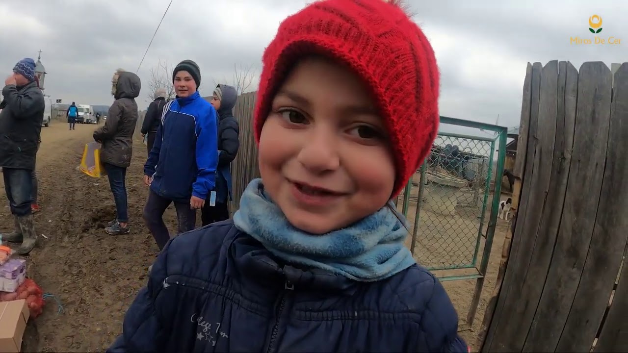 Ne dorim sa fim o mână întinsă pentru cei din jur - Asociația Miros De Cer