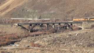 WBD Union Pacific Railroad #7717 stacktrain crosses Truckeer River bridge @ Verdi, NV 1/17/14