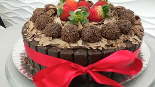 Bolo Com Bis Recheio De Danette