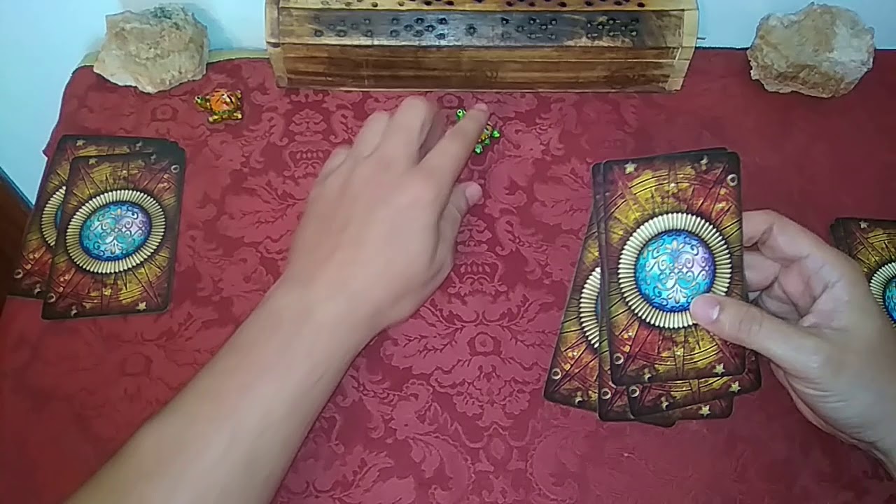 QUE SIENTE HACIA MÍ AHORA MISMO. TAROT INTERACTIVO DEL AMOR - YouTube