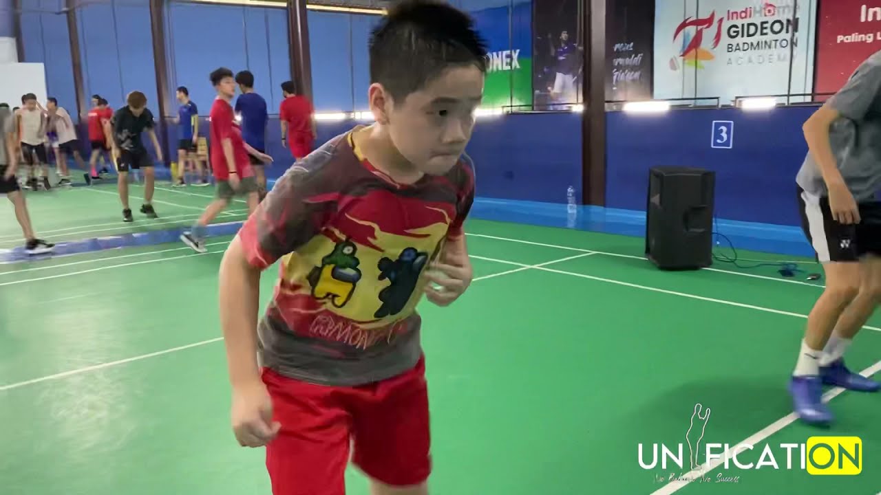 Latihan Kelincahan Atlet Gideon Badminton Academy