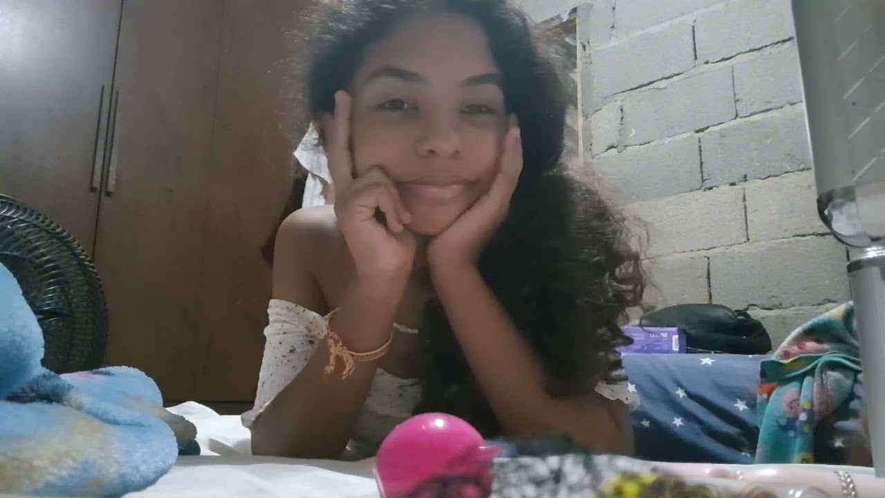 ARRUMANDO MINHA MALETA DE MAQUIAGEM DE POBRE 😍😍 ( VIDEO ENGRAÇADO ) #infatil #humor #fyy #fyp #memes