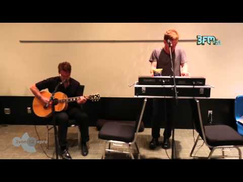 Cold War Kids 'Miracle Mile' Live @3voor12 radio bij SXSW