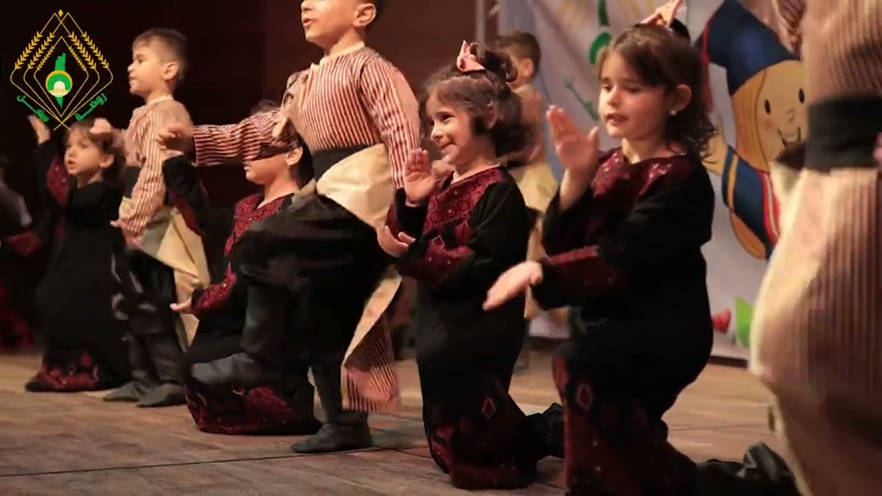 الدبكة الفلسطينية من فقرات حفل تخريج أطفال روضة سنابل الفوج الرابع عشر 2022-2023