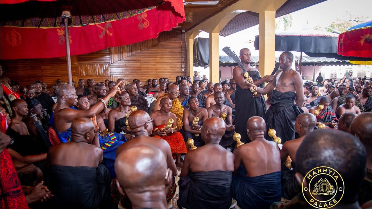 Debibihene takes oath of allegiance before Asantehene