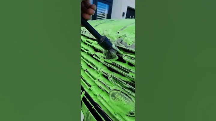 brush work #detailing #satisfying #shorts