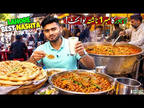 Lahore’s Famous Murgh Chanay ! 🤤 | Madina Murgh Chanay Johar Town | Discover Pakistan