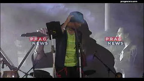 Zubin Garg at Baihata Charali ! Zubin performs son...