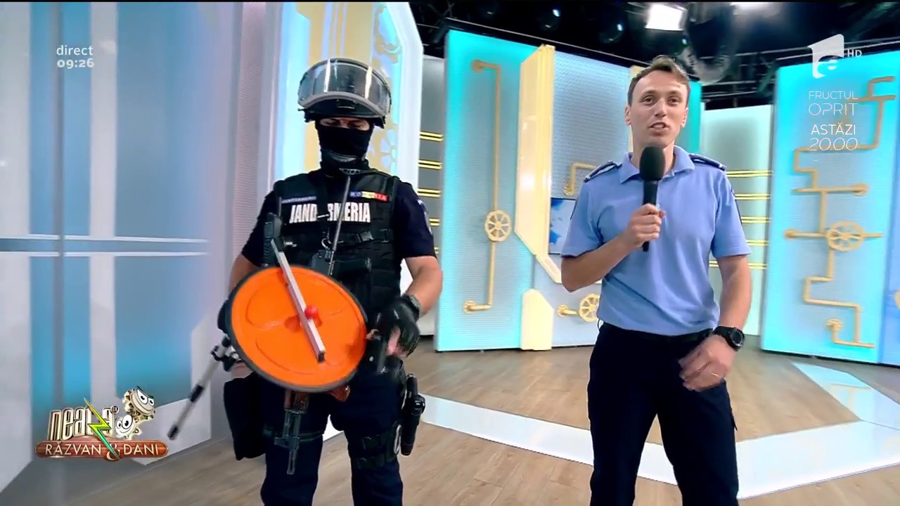 Jandarmi înarmați până în dinți, în stațiile de metrou. Află aici motivul prezenței lor