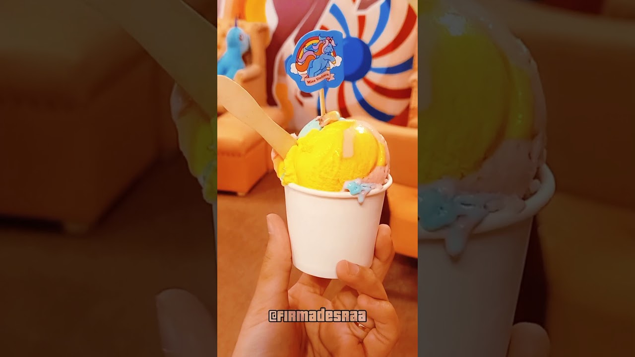 Cafe anak di Bekasi dengan full karater di tiap ruangan. Bikin anak betah 