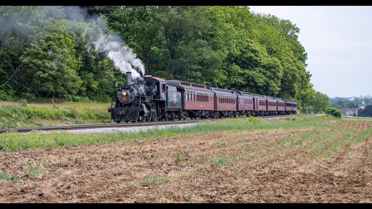 Strasburg Railroad #89 & Some Amtrak Trains at Christiana
